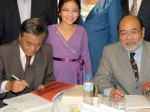 Samuel Oshida, advogado, Tuyoci Ohara, coordenador da comissão jurídica da Associação do Centenário e Renato Nakaya, presidente da Sakura Nakaya